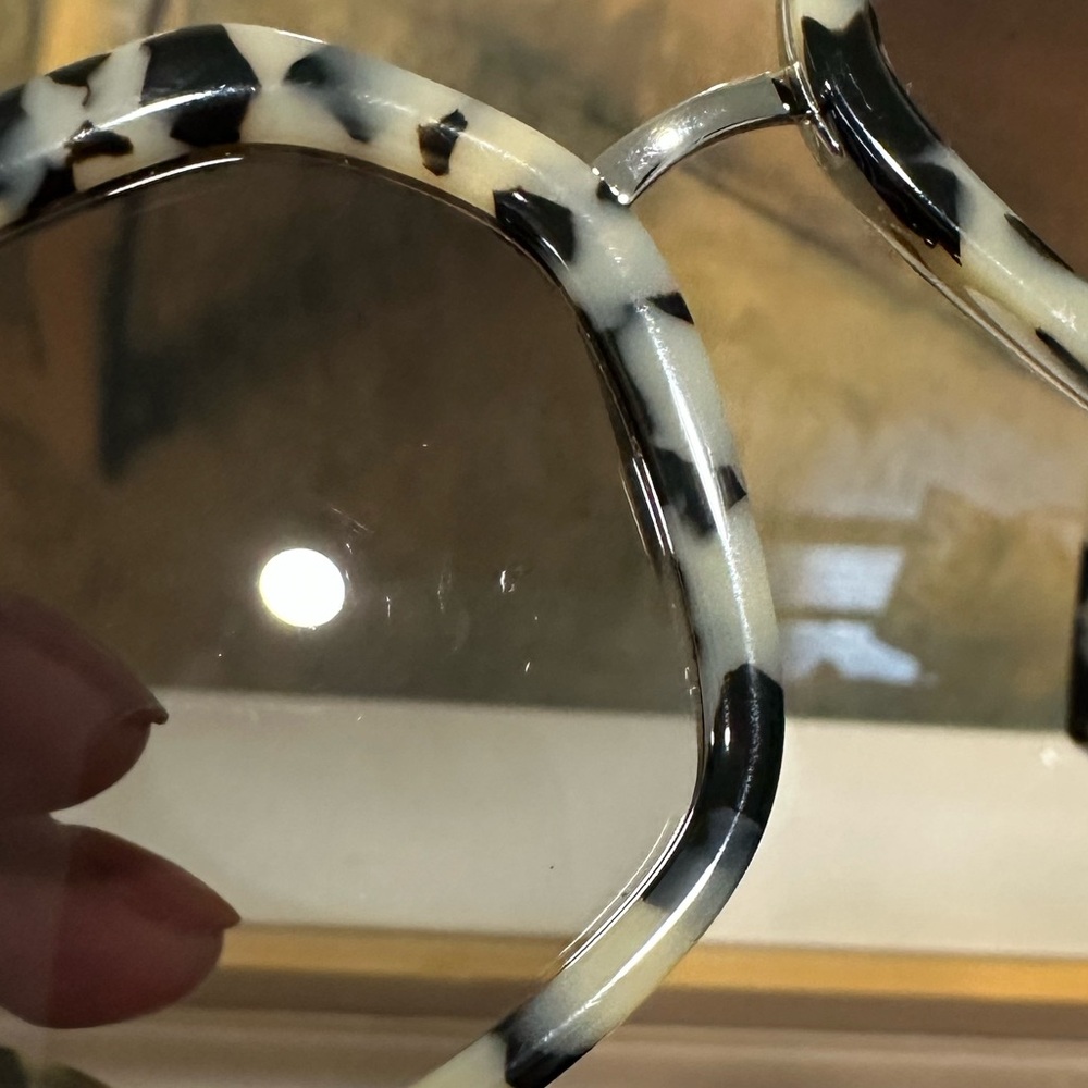 🌹BURBERRY🌹 Charlotte B4315 Beige Tortoise Sunglasses - Picture 12 of 14